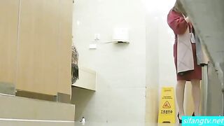 精品厕拍空姐机场厕拍丝制高跟气质美女